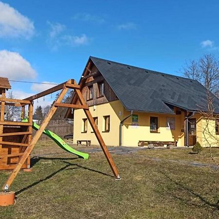 Hotel Pensiony A Ubytovani V Kempu Indiana Edrovice Exteriér fotografie