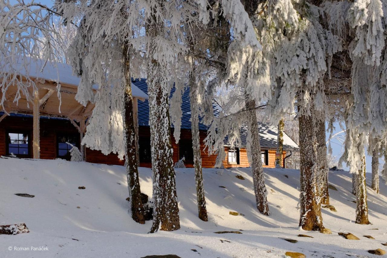 Hotel Pensiony A Ubytovani V Kempu Indiana Edrovice Exteriér fotografie